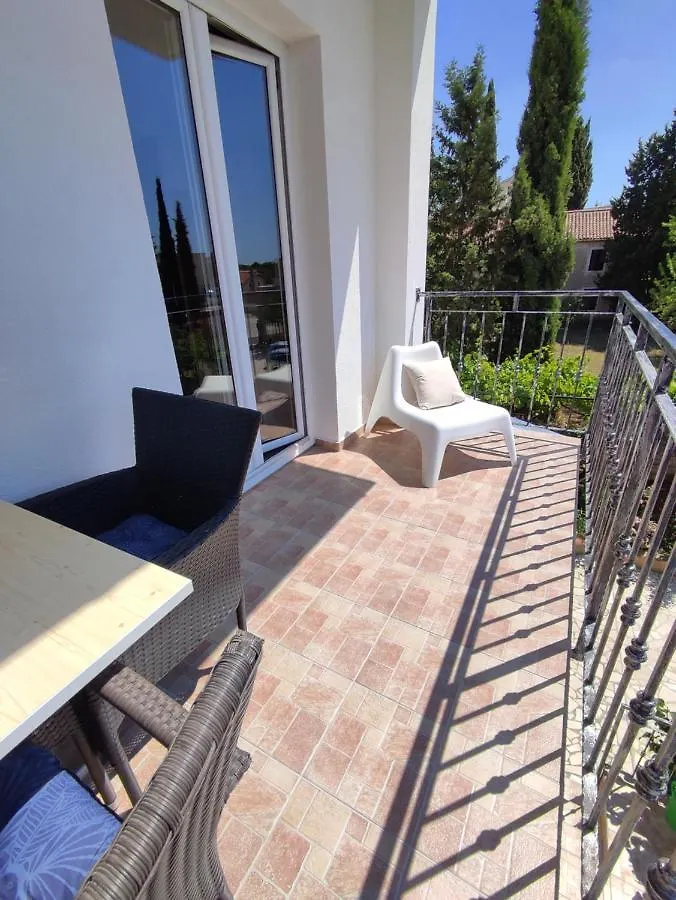 Three Lions Apartment Pula