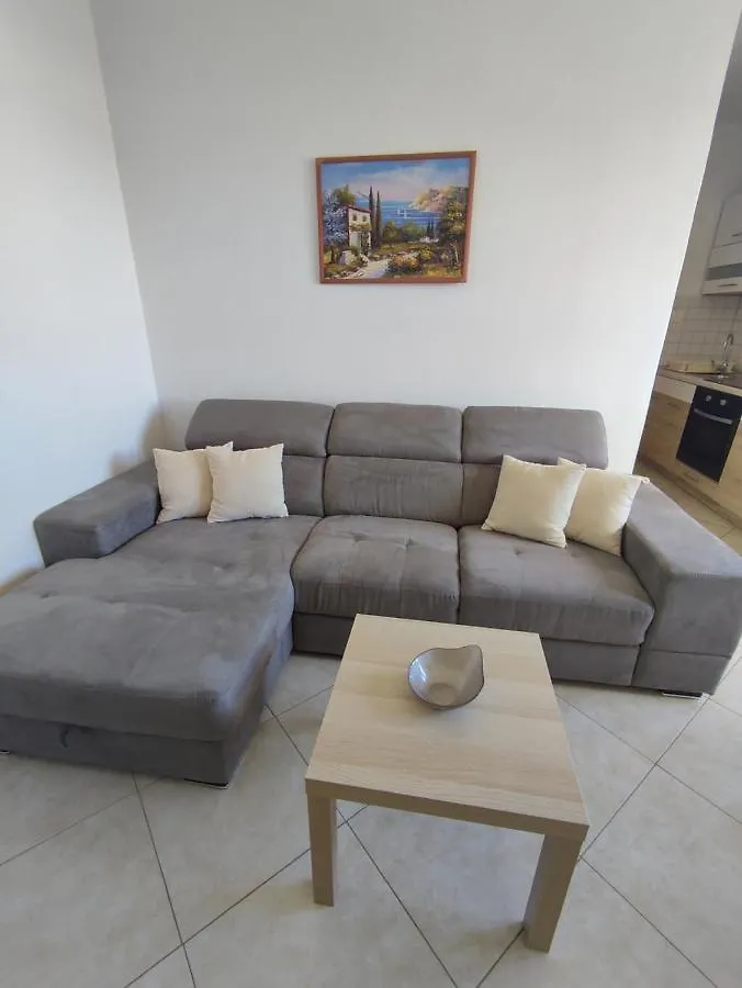 Three Lions Apartment Pula
