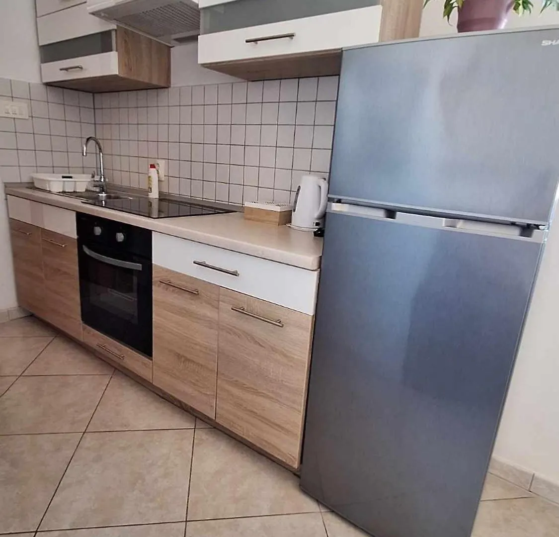 Three Lions Apartment Pula
