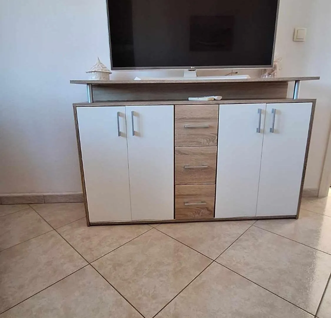 Three Lions Apartment Pula